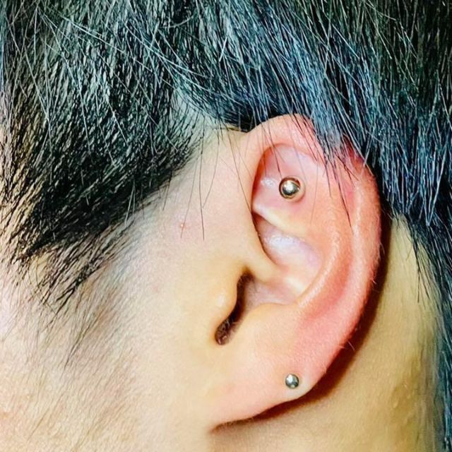 3mm フェイクピアス コーンキャッチ付き　2つセット