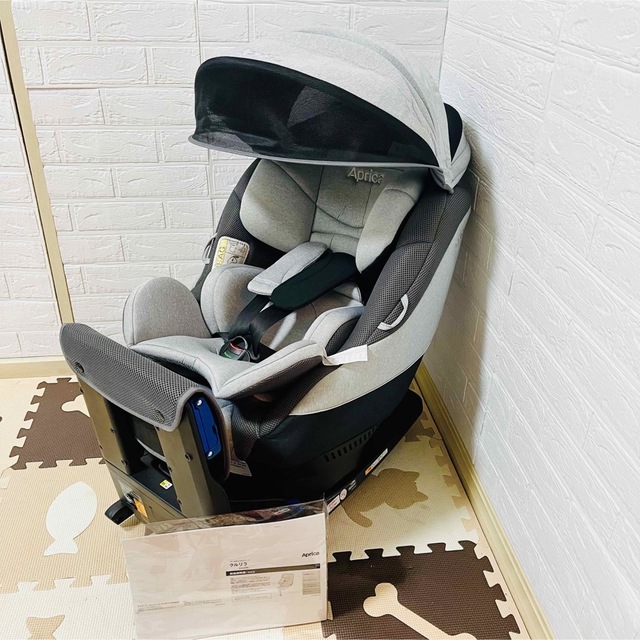 Aprica 【☆美品☆】アップリカ☆チャイルドシート☆クルリラAC☆isofix☆グレー☆の通販 by しのちゃん's shop｜アップリカ ならラクマ