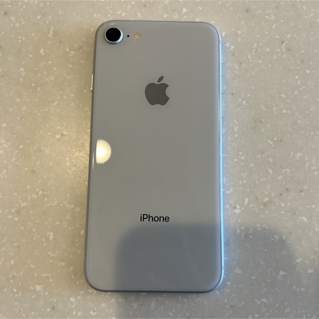 yu@様*iPhone 8 Silver シルバー 64 GB SIMフリー-
