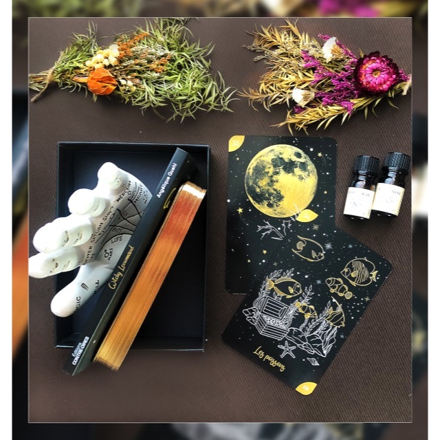 ✨金縁✨オラクルカードサイズ!フランスで製作された現代的で可愛い