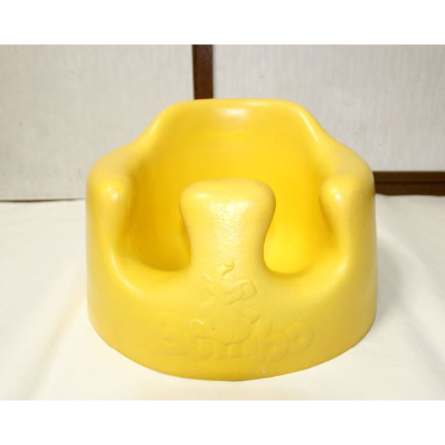 Bumbo(バンボ)のBumbo バンボ◆ベビーソファー◆腰ベルト付◆まっすぐにすわってふんわりロック キッズ/ベビー/マタニティの寝具/家具(その他)の商品写真