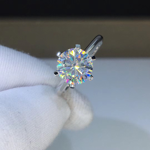 2カラット】輝く モアサナイト リング K18WG 本格派ま! 33048円
