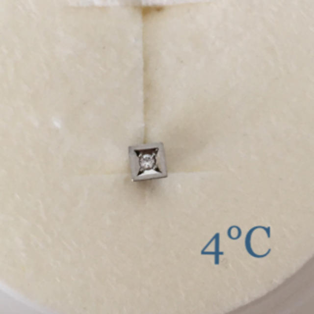 4℃(ヨンドシー)の  4℃ プラチナピアス 片方だけ レディースのアクセサリー(ピアス)の商品写真