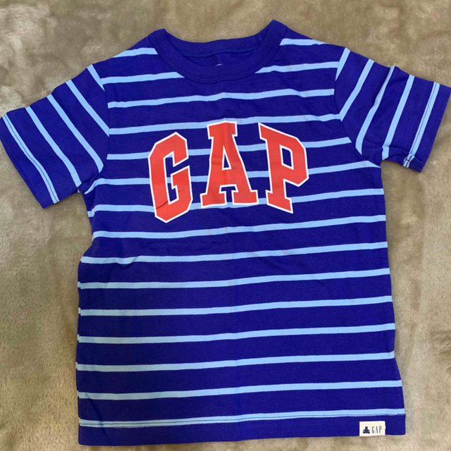 GAP Kids(ギャップキッズ)の【キッズ100cm】GAPTシャツ キッズ/ベビー/マタニティのキッズ服男の子用(90cm~)(Tシャツ/カットソー)の商品写真