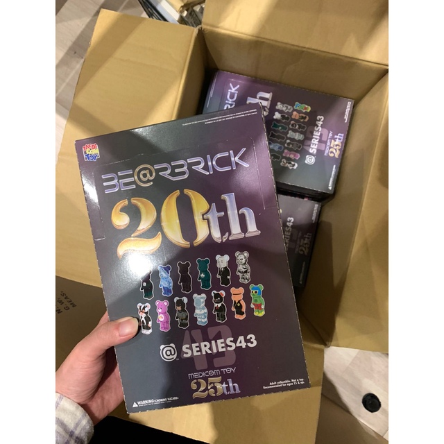 Bearbrick SERIES 43 1BOX 24個入-