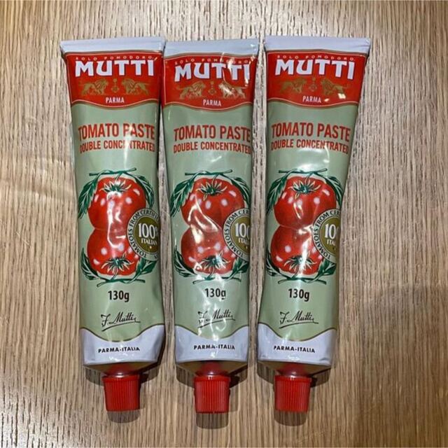 mutti🍅濃縮トマトペースト　3本セット 食品/飲料/酒の食品(調味料)の商品写真