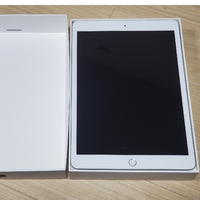 くきこ様限定 アップル iPad 第7世代 WiFi 32GB スペースグレイ 【最新