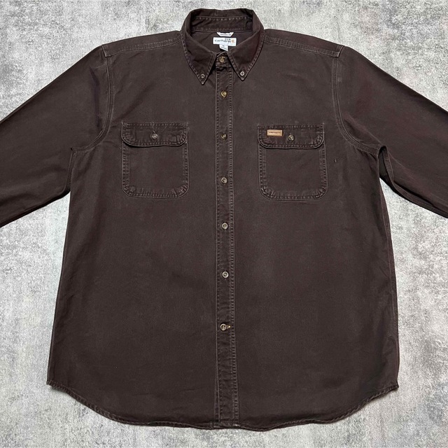 carhartt(カーハート)のカーハート☆レザーロゴ入りフラップ付きダブルポケットワークシャツ XLサイズ メンズのトップス(シャツ)の商品写真