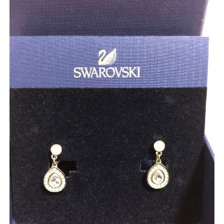 スワロフスキー(SWAROVSKI)のスワロフスキー  イヤリング(イヤリング)