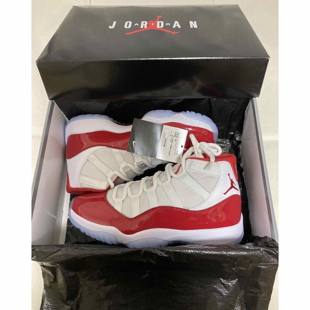 NIKE(ナイキ)の新品25.5 AIR JORDAN 11 Varsity Red エアジョーダン メンズの靴/シューズ(スニーカー)の商品写真