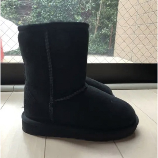 UGG AUSTRALIA(アグオーストラリア)のUGG キッズブーツ キッズ/ベビー/マタニティのキッズ靴/シューズ(15cm~)(ブーツ)の商品写真