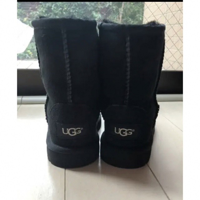 UGG AUSTRALIA(アグオーストラリア)のUGG キッズブーツ キッズ/ベビー/マタニティのキッズ靴/シューズ(15cm~)(ブーツ)の商品写真