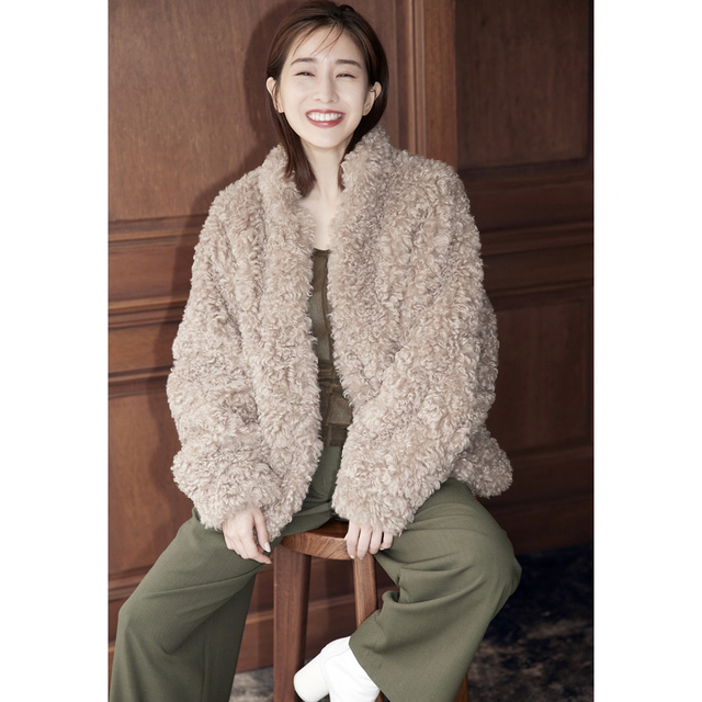 適当な価格 ☆ 田中みな実×CLANE CURL FUR SHORT COAT BEIGE