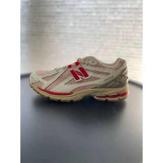 NEW BALANCE ニューバランス 1906R 赤 【海外 日本未入荷】