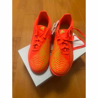 アディダス(adidas)の新品　23.5cm adidas サッカー プレデター エッジ4 インドア用(シューズ)