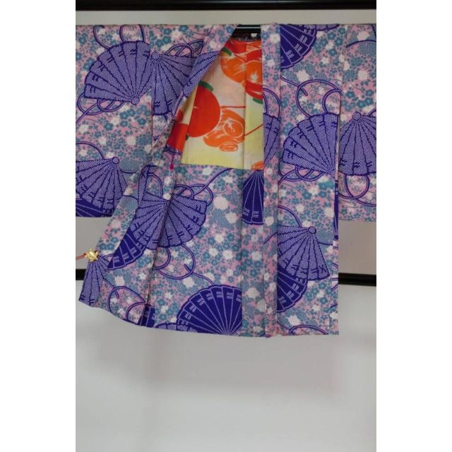 ＡＡアンティークお仕立て上がり正絹羽織　紫色、ローズピンク地に花、扇模様 レディースの水着/浴衣(着物)の商品写真