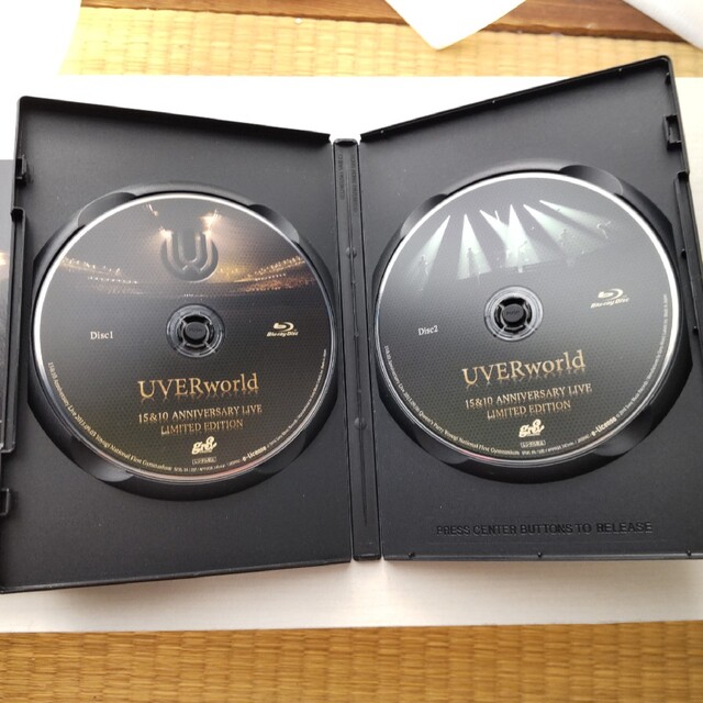 UVERworld(ウーバーワールド)のUVERworld 15&10 Anniversary Live Blu-ray エンタメ/ホビーのDVD/ブルーレイ(ミュージック)の商品写真