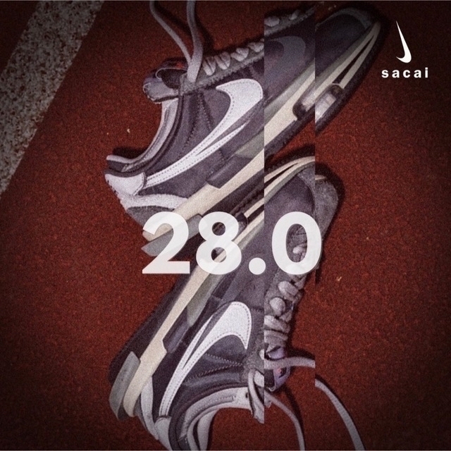 NIKE(ナイキ)の送込28!! NIKE×sacai ZOOMコルテッツ グレー メンズの靴/シューズ(スニーカー)の商品写真