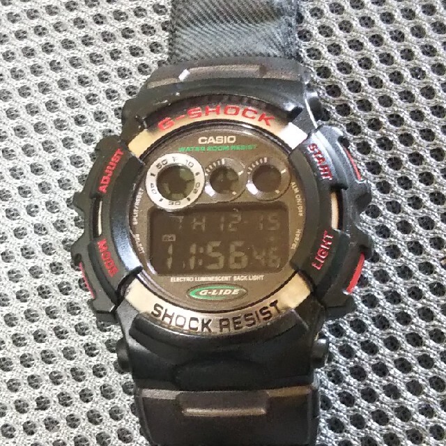 G-SHOCK(ジーショック)のカシオ G-SHOCK GL-110 トリプルクラウン 2本 動作品 メンズの時計(腕時計(デジタル))の商品写真