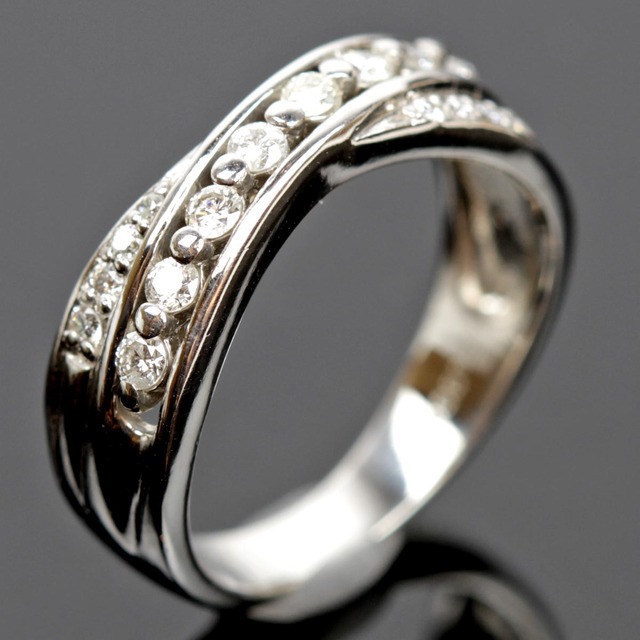 美品『USED』pt900 ダイヤD0.32ct ダイヤモンド リング #10.5 6.3g 指輪