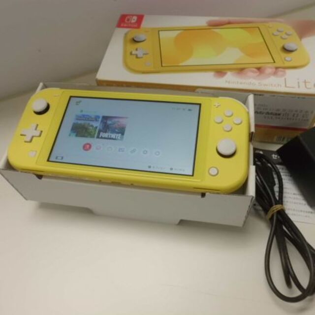 Nintendo Switch Lite Yellow 任天堂スイッチライト