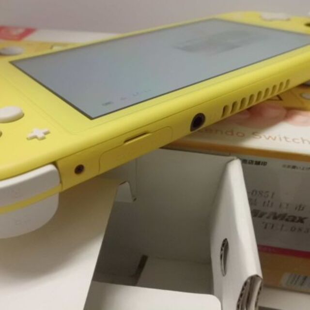 Nintendo Switch(ニンテンドースイッチ)のNintendo Switch Lite Yellow 任天堂スイッチライト エンタメ/ホビーのゲームソフト/ゲーム機本体(携帯用ゲーム機本体)の商品写真