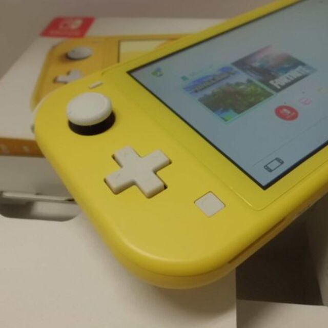 Nintendo Switch(ニンテンドースイッチ)のNintendo Switch Lite Yellow 任天堂スイッチライト エンタメ/ホビーのゲームソフト/ゲーム機本体(携帯用ゲーム機本体)の商品写真