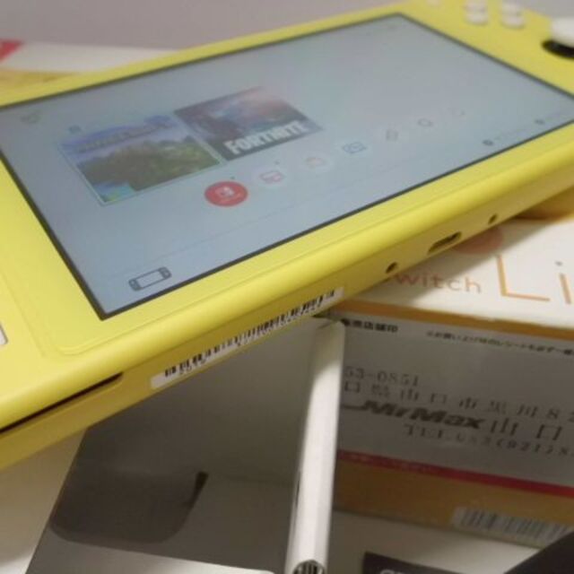 Nintendo Switch(ニンテンドースイッチ)のNintendo Switch Lite Yellow 任天堂スイッチライト エンタメ/ホビーのゲームソフト/ゲーム機本体(携帯用ゲーム機本体)の商品写真