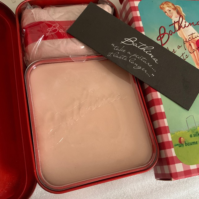 Benefit(ベネフィット)のベネフィット　ボディーバーム コスメ/美容のボディケア(ボディクリーム)の商品写真