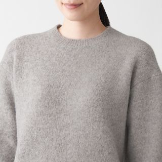 ムジルシリョウヒン(MUJI (無印良品))の無印良品　ヤクキャメル入りクルーネックセーター　グレイッシュブラウン(ニット/セーター)