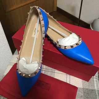 ヴァレンティノ(VALENTINO)のVALENTINO ロックスダッズ　バレリーナ　パンプス フラット　シューズ(バレエシューズ)