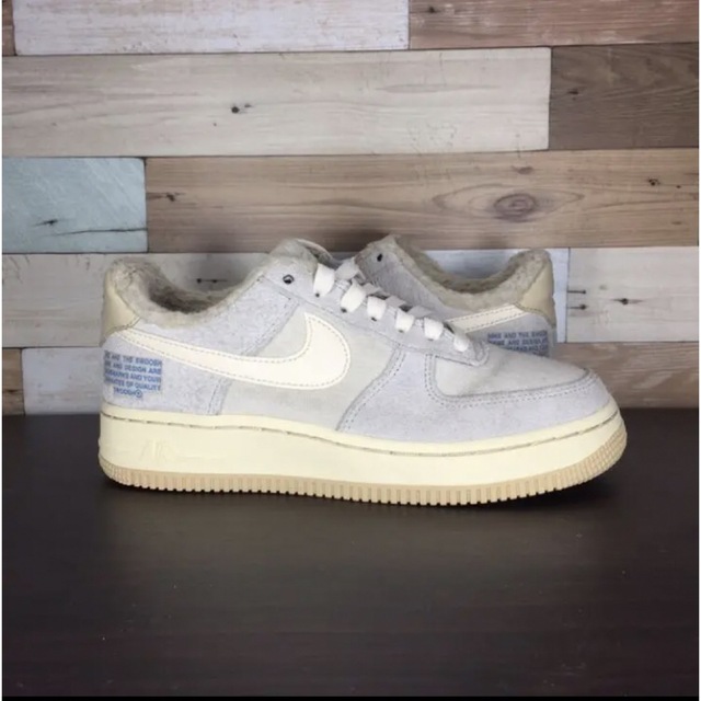 NIKE AIR FORCE 1 '07 22cm 新品