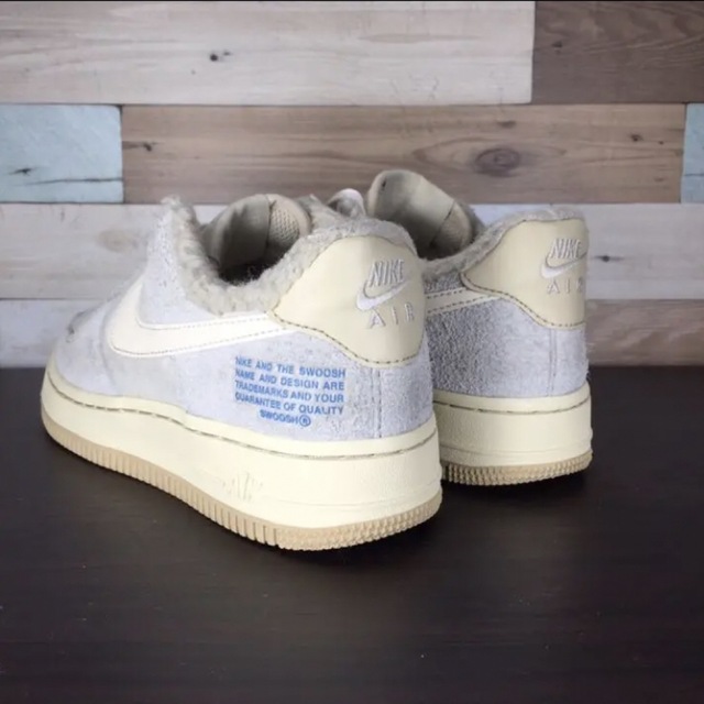 NIKE AIR FORCE 1 '07 LV8 22cm