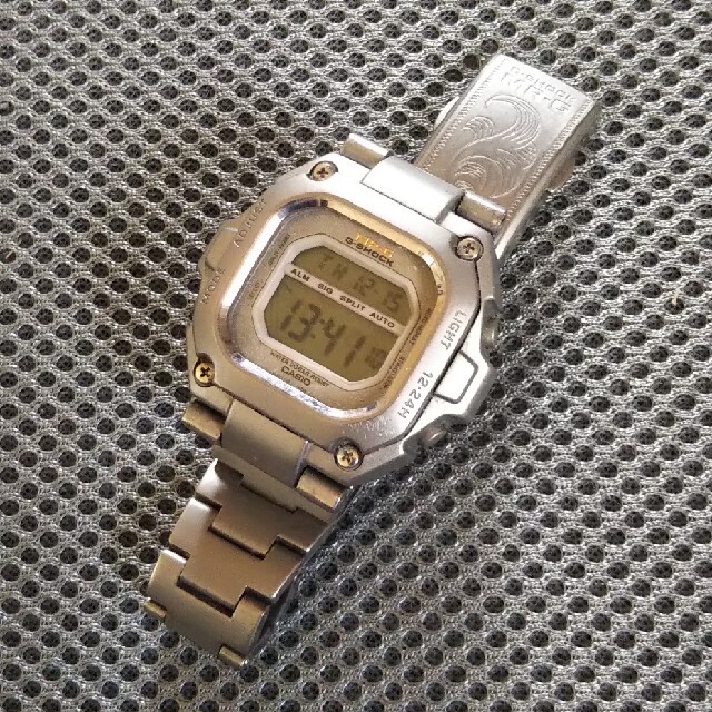 G-SHOCK(ジーショック)のカルー隊長専用 カシオ  MRG-110T 角形チタン 動作品 メンズの時計(腕時計(デジタル))の商品写真