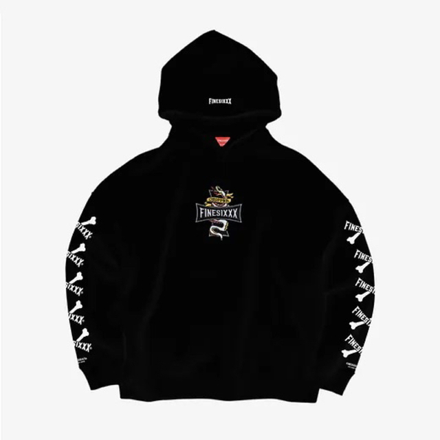 FINESIXXX FINE CROSS EMBROIDERED GRAPHIC