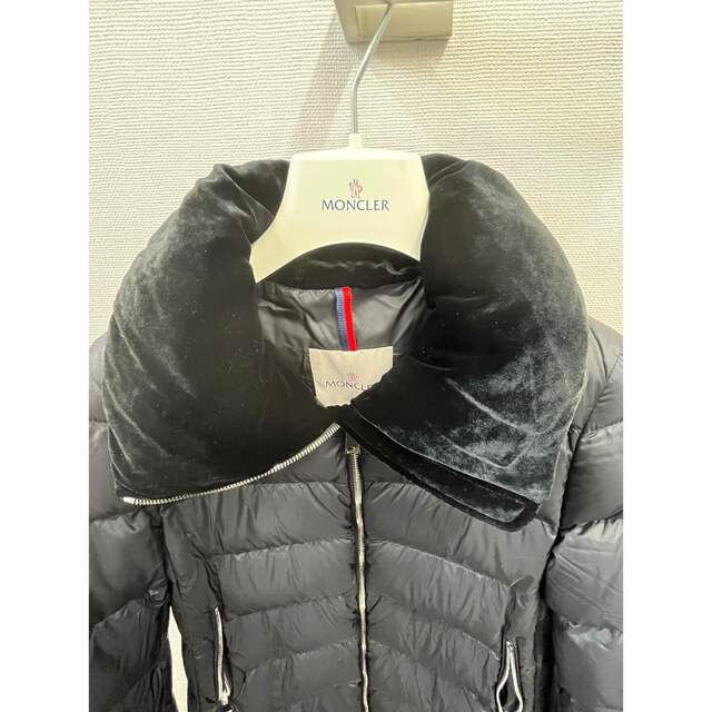 断捨離中様専用ページモンクレール ダウンジャケット MONCLER 衿裏