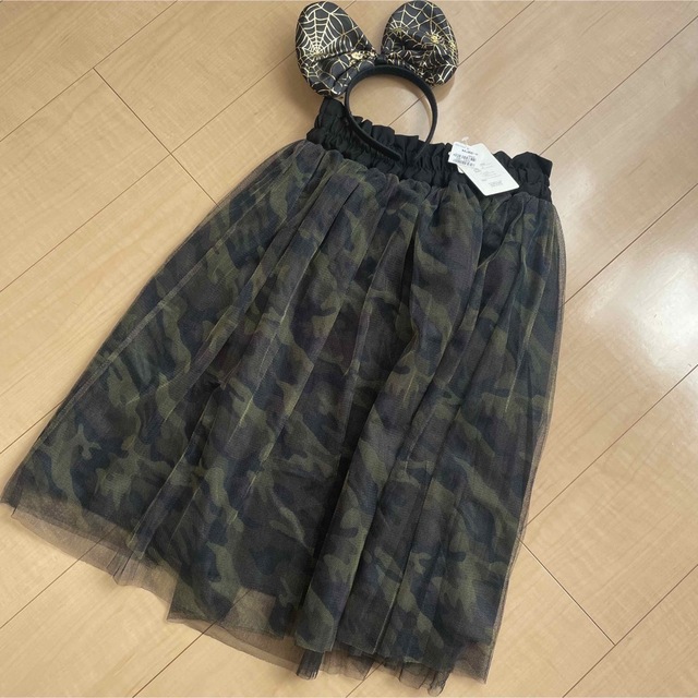 リバーシブル膝丈スカート　黒×迷彩 レディースのスカート(ひざ丈スカート)の商品写真