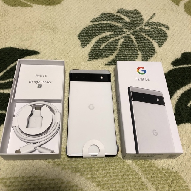 Google pixel6a チョーク スマホ/家電/カメラのスマートフォン/携帯電話(携帯電話本体)の商品写真