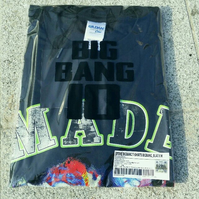 BIGBANG(ビッグバン)のBIGBANG ソウル ファイナル Tシャツ 黒 M エンタメ/ホビーのタレントグッズ(ミュージシャン)の商品写真