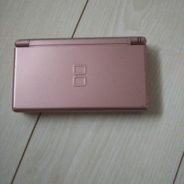 Dslite本体♪メタリックロゼ。動作OK♪アルコール除菌済み。 フリマ
