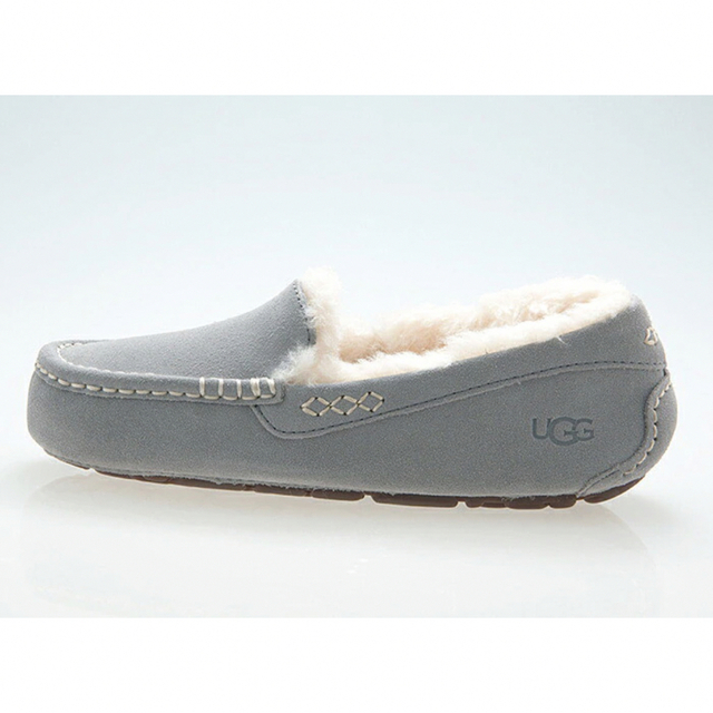 UGG(アグ)の新作 ウォータープルーフ UGG アンスレー  モカシン ライトグレー  US8 レディースの靴/シューズ(スリッポン/モカシン)の商品写真
