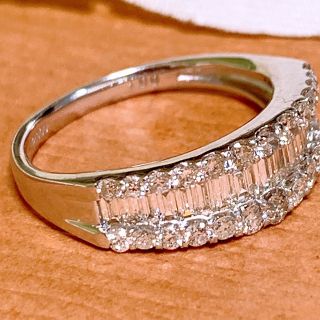 照り照り❣️D1.00CT✨2種カット❗️プラチナバケットダイヤリング