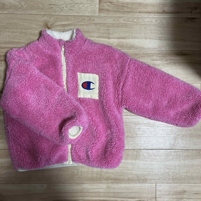 Champion(チャンピオン)のチャンピオン　110センチ　アウター キッズ/ベビー/マタニティのキッズ服女の子用(90cm~)(ジャケット/上着)の商品写真