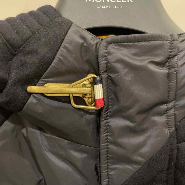 MONCLER(モンクレール)のMONCLER GAMME BLEU ダウンジャケット メンズのジャケット/アウター(ダウンジャケット)の商品写真