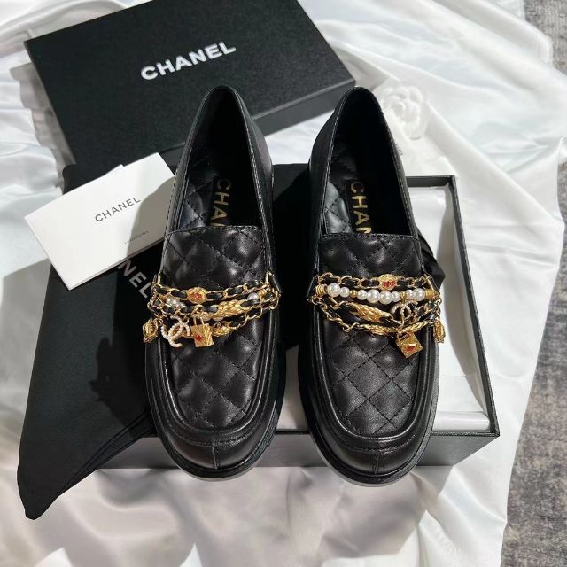 【ラムスキン】 CHANELシャネル ラムスキン＆ジュエリー ローファー にコメント