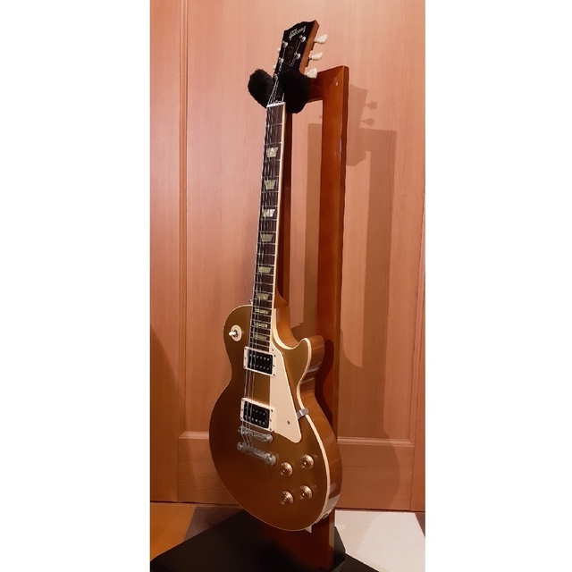 Gibson(ギブソン)のGibson Les Paul Classic BG 2001 Gold Top 楽器のギター(エレキギター)の商品写真