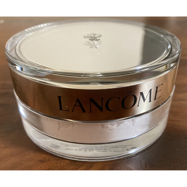 LANCOME(ランコム)のランコム　アプソリュパウダー　01 フェイスパウダー コスメ/美容のベースメイク/化粧品(フェイスパウダー)の商品写真