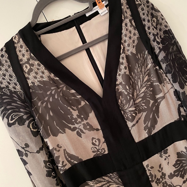 美品　DIANE von FURSTENBERG レース柄ワンピース　ドレス 2