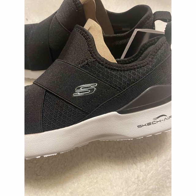 SKECHERS(スケッチャーズ)のスケッチャーズ　新品未使用品 レディースの靴/シューズ(スニーカー)の商品写真