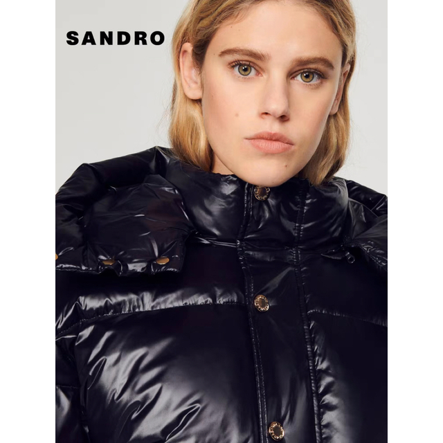 Sandro(サンドロ)の❤️Sandro22 秋冬新作新品　黒、ピンク、ブルー　ダウンジャケット3色 レディースのジャケット/アウター(ダウンコート)の商品写真